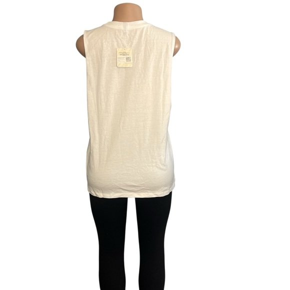 3/$30 🍂 Fabletics International Women's Day Muscle Tank - Picture 7 of 8